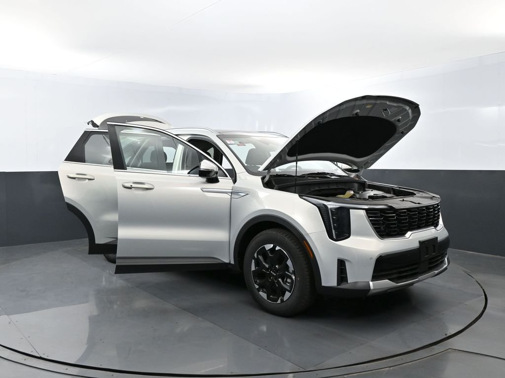 New 2026 Ivory Silver Kia S image 28