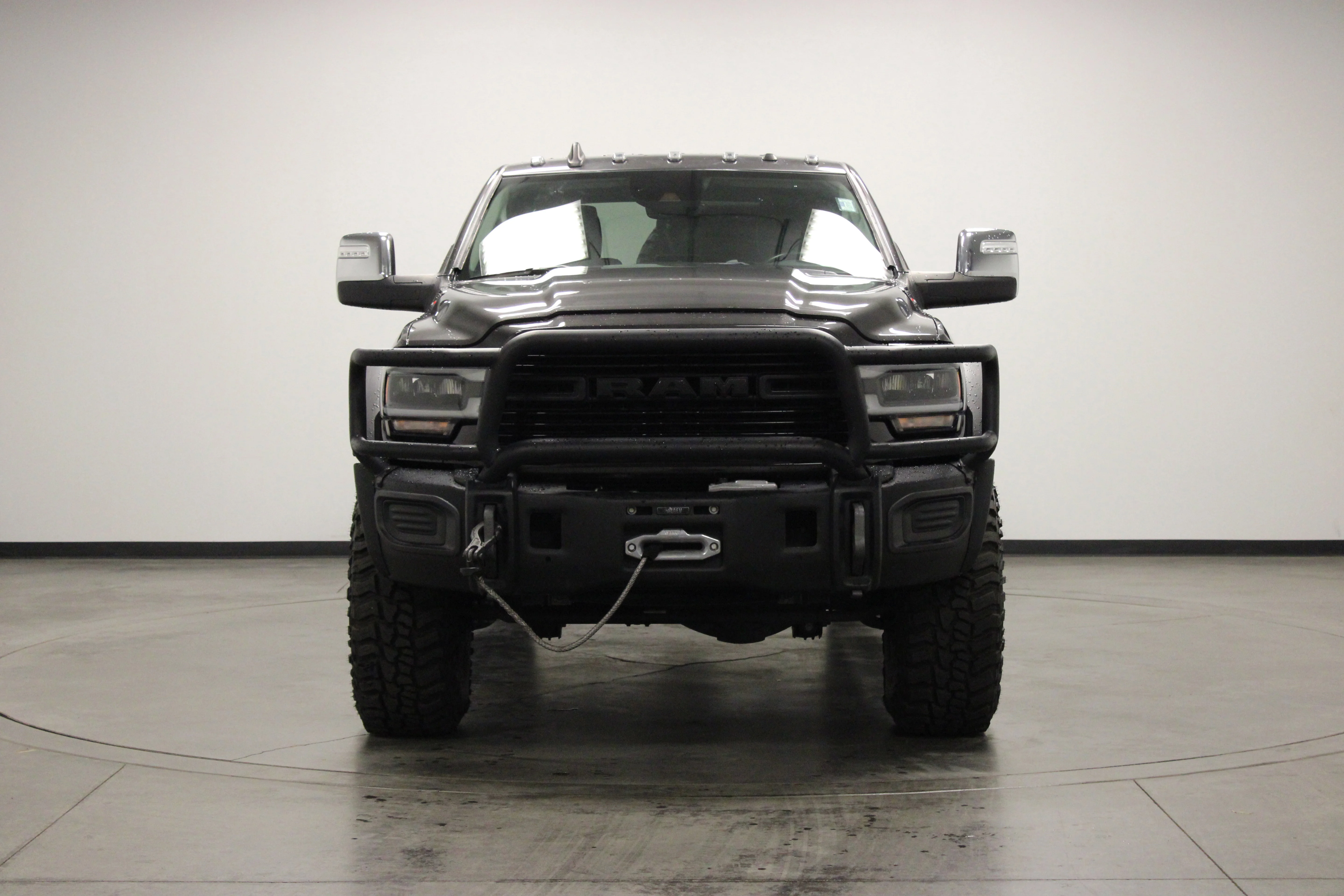 Used 2023 Granite Crystal Metallic Clearcoat Ram Laramie image 3