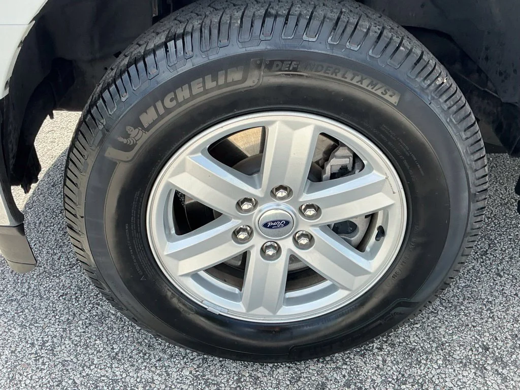 Used 2022 White Ford XL image 25