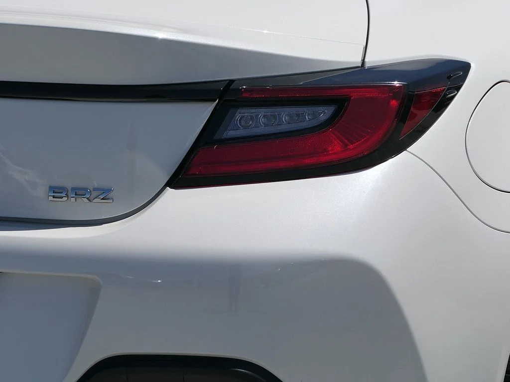 Used 2023 White Subaru Limited image 4