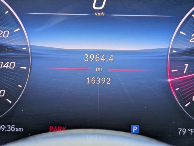 Used 2025 Black Mercedes-Benz GLC 300 image 13