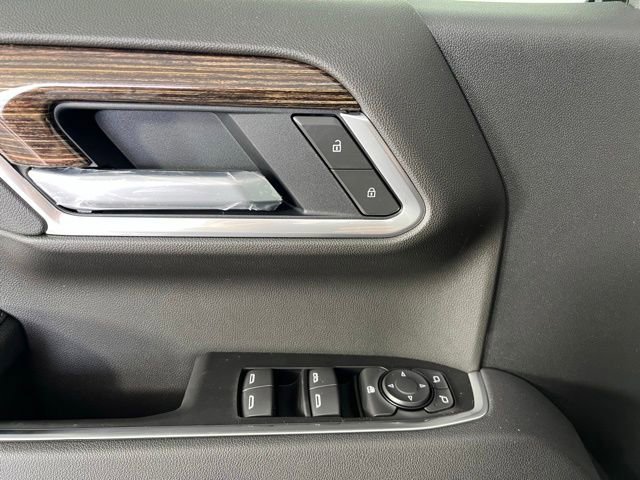 New 2026 Sterling Metallic GMC Elevation image 16