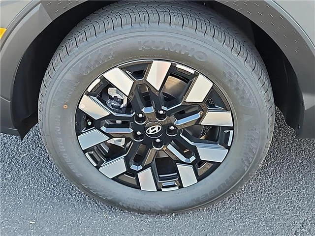 New 2027 Hampton Gray Hyundai SE image 8