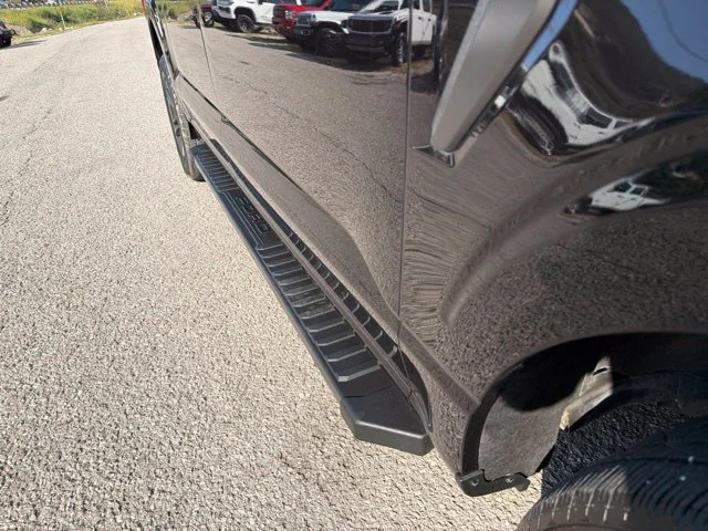 Used 2021 Black Ford XLT image 15