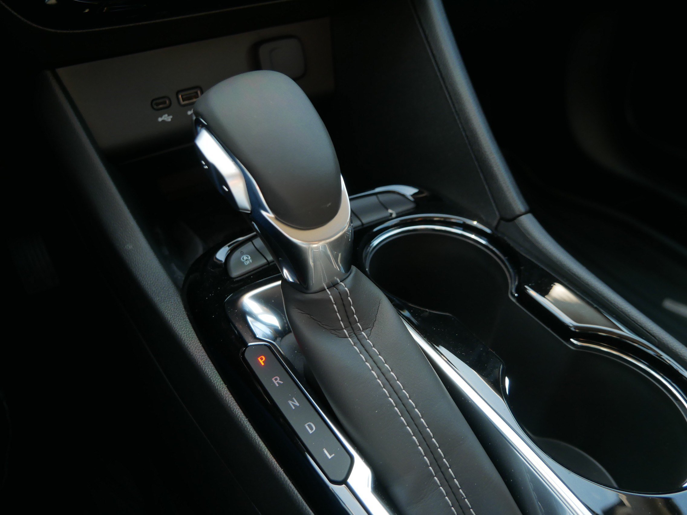2026 Buick Encore GX Sport Touring - Photo 9
