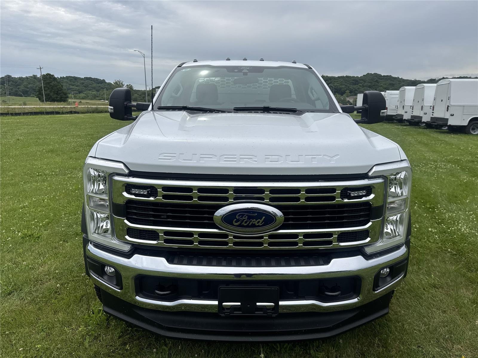 2024 Ford F-450 Super Duty Chassis Cab XL - Photo 23
