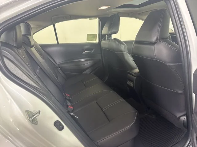 New 2026 Wind Chill Pearl <sup>1</sup> Toyota  XLE image 5
