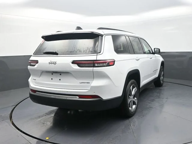 New 2026 Bright White Clear-Coat Exterior Paint Jeep Limited image 9
