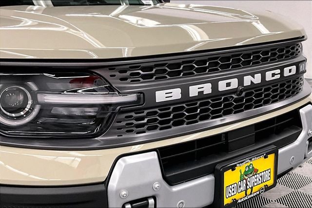 Used 2025 Desert Sand Ford Badlands image 34
