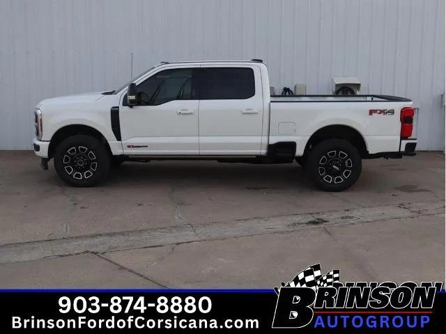 New 2026 Star White Metallic Tri-Coat Ford F-250® Platinum® image 27