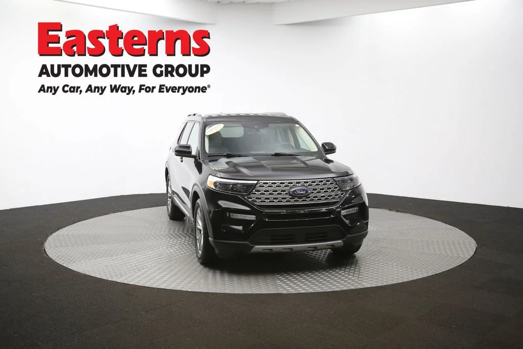 Used 2023 Black Ford Limited image 50