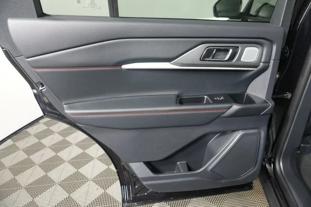 New 2026 Agate Black Metallic Ford ST image 29