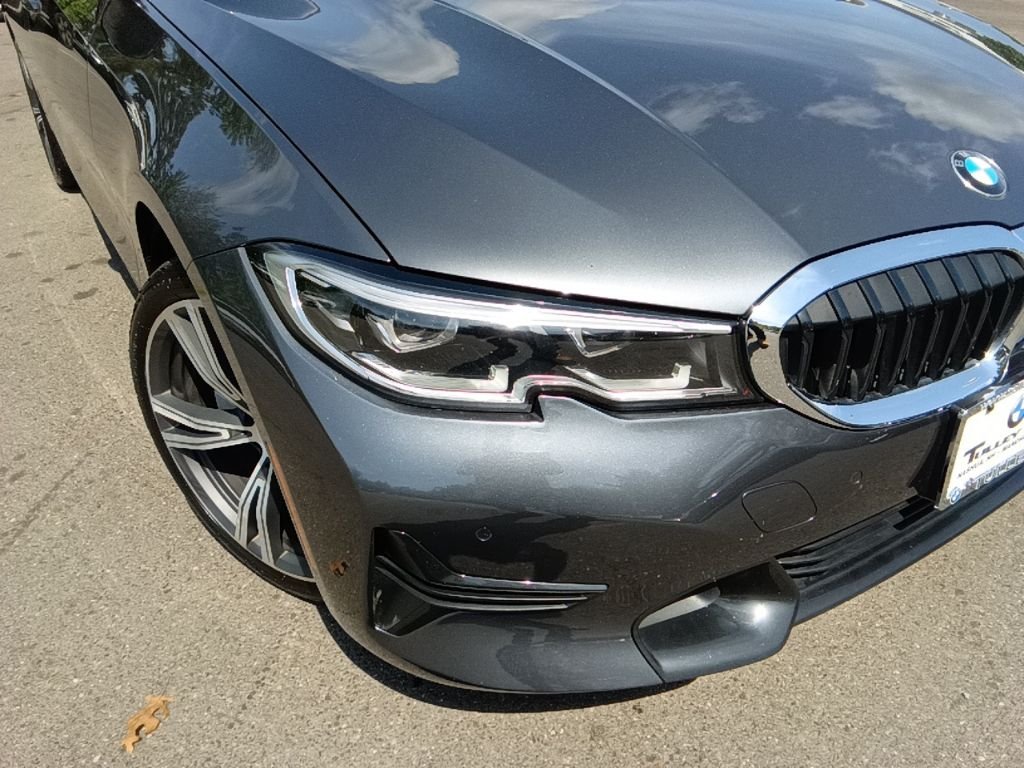 Used 2022 Mineral Grey Metallic BMW 330i xDrive image 30