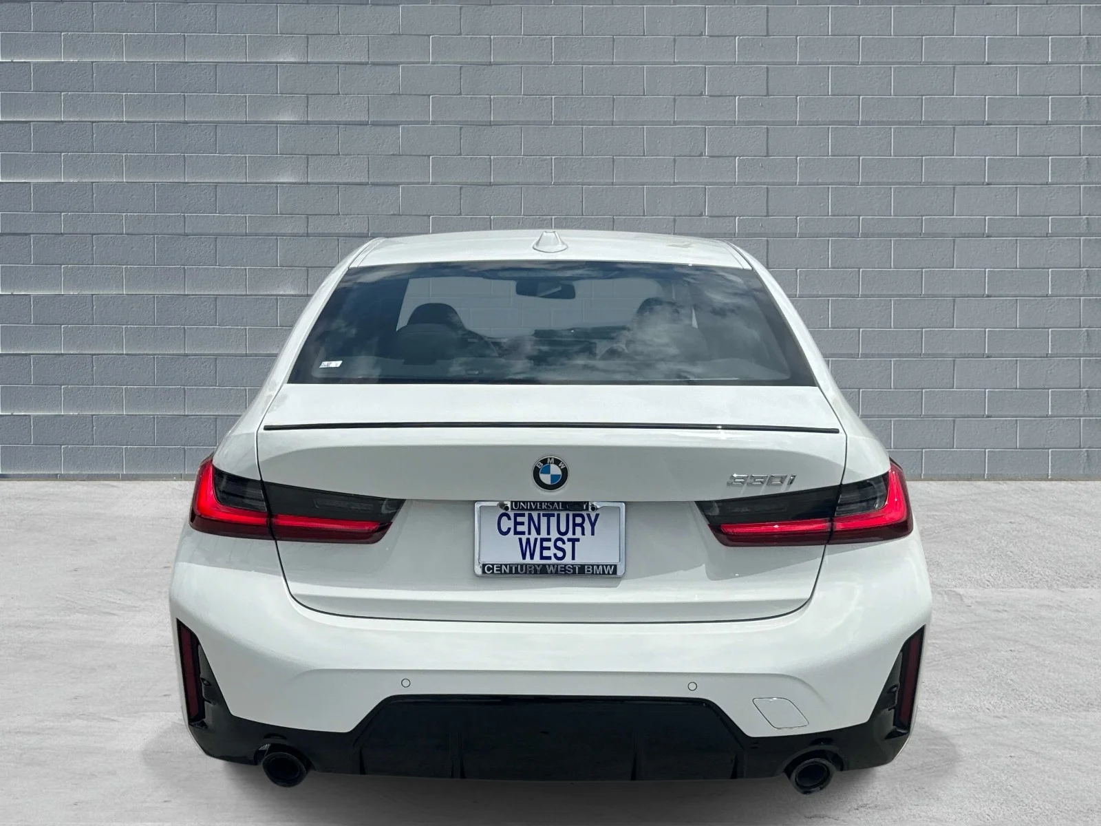 New 2026 Alpine White BMW 330i NA image 4