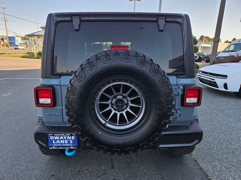 Used 2024 Anvil Clear Coat Jeep Sport S 4xe image 4