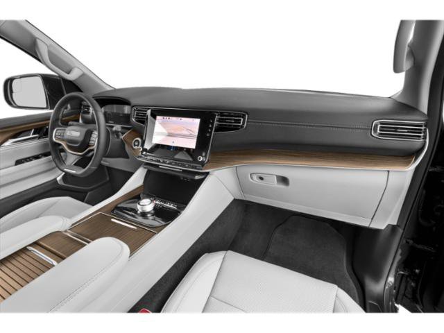 2024 Jeep Wagoneer L Series III - Photo 18