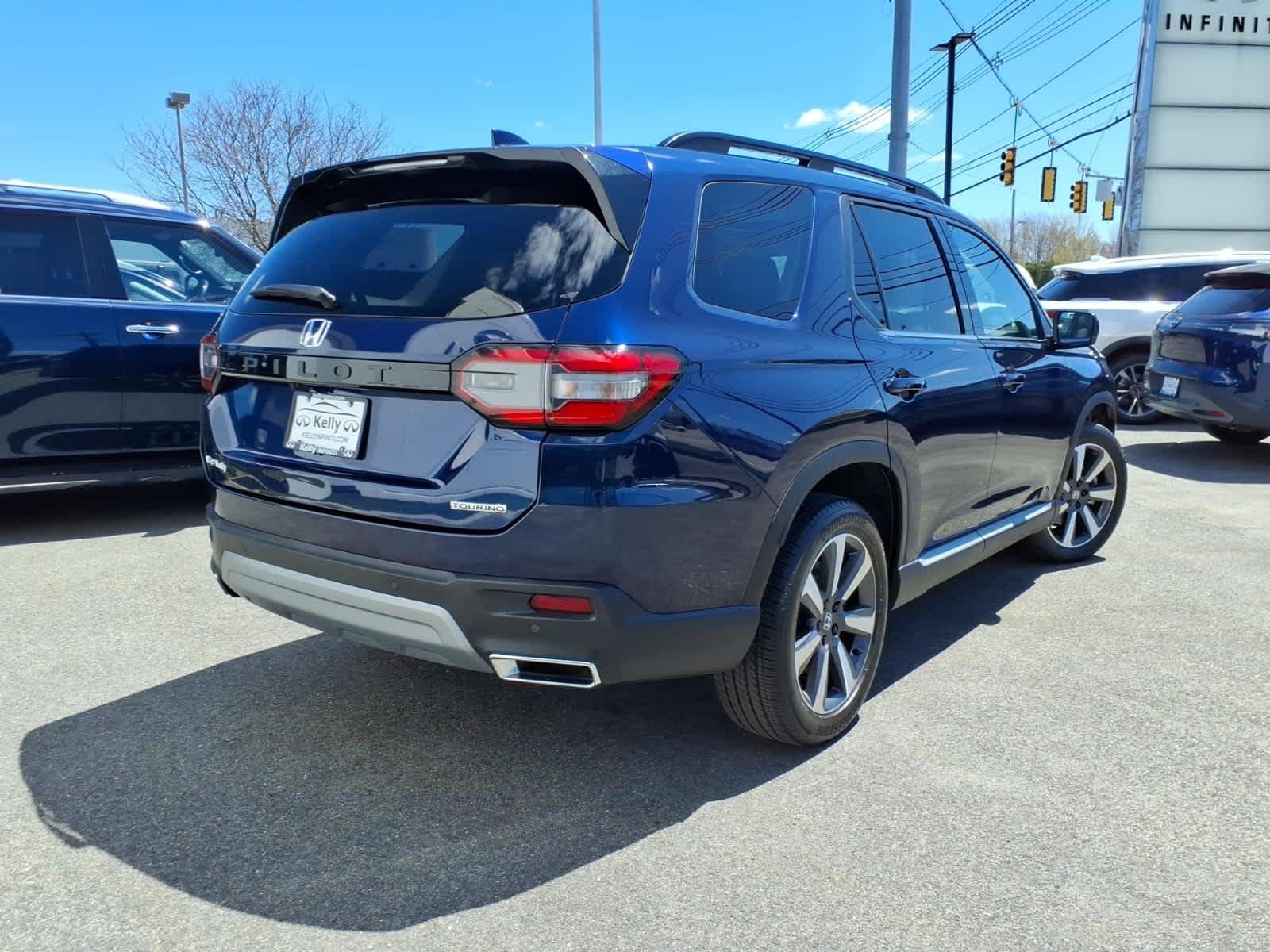 2023 Honda Pilot Touring - Photo 5