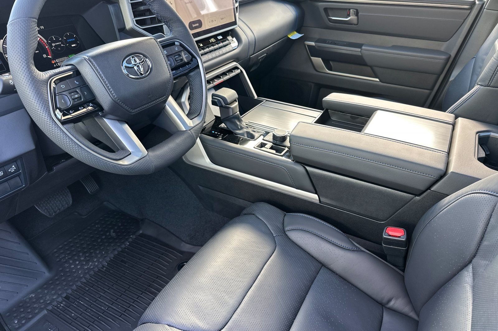 New 2026 Wind Chill Pearl Toyota Platinum i-FORCE MAX image 10