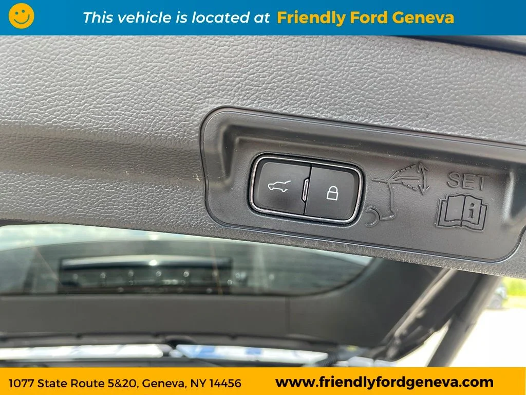 Used 2023 Gray Metallic Ford Platinum image 11