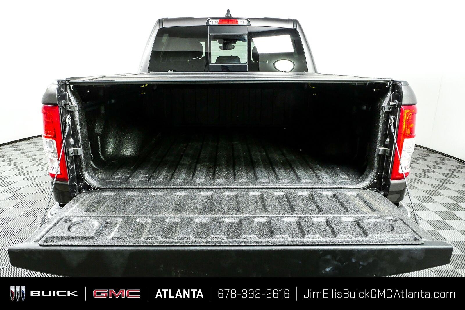 Used 2023 Granite Crystal Metallic Clearcoat Ram Big Horn image 30
