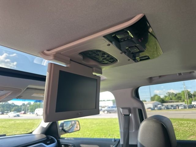 Used 2019 Gray Chevrolet Premier image 27
