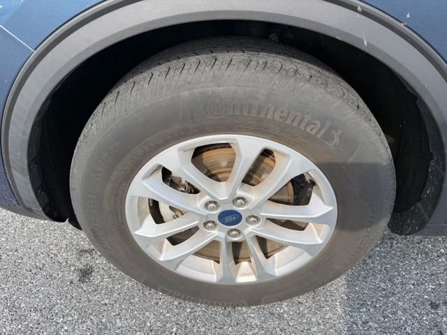 Certified Used 2020 Blue Metallic Ford SE image 10