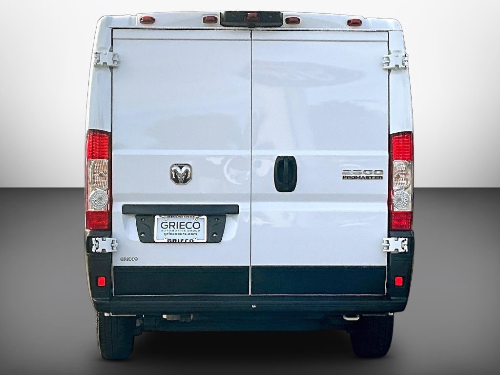 Used 2025 White Ram Base image 6