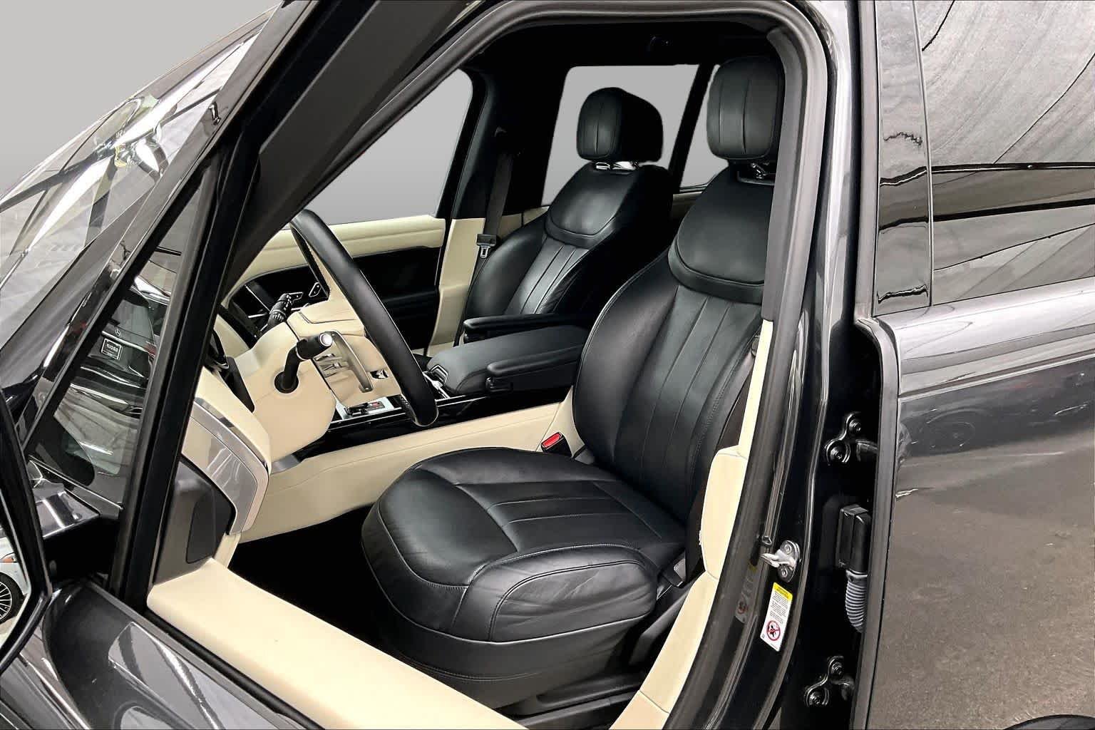 Used 2023 Carpathian Grey Premium Metallic Land Rover SE image 8