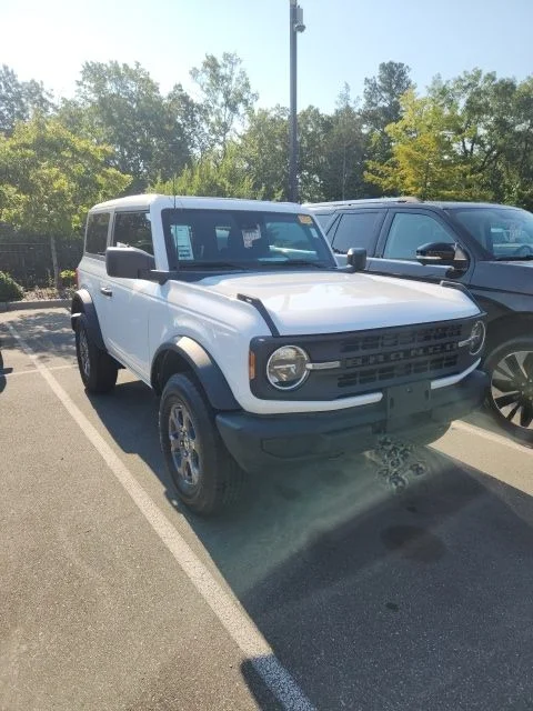 Used 2021 White Ford Base image 2