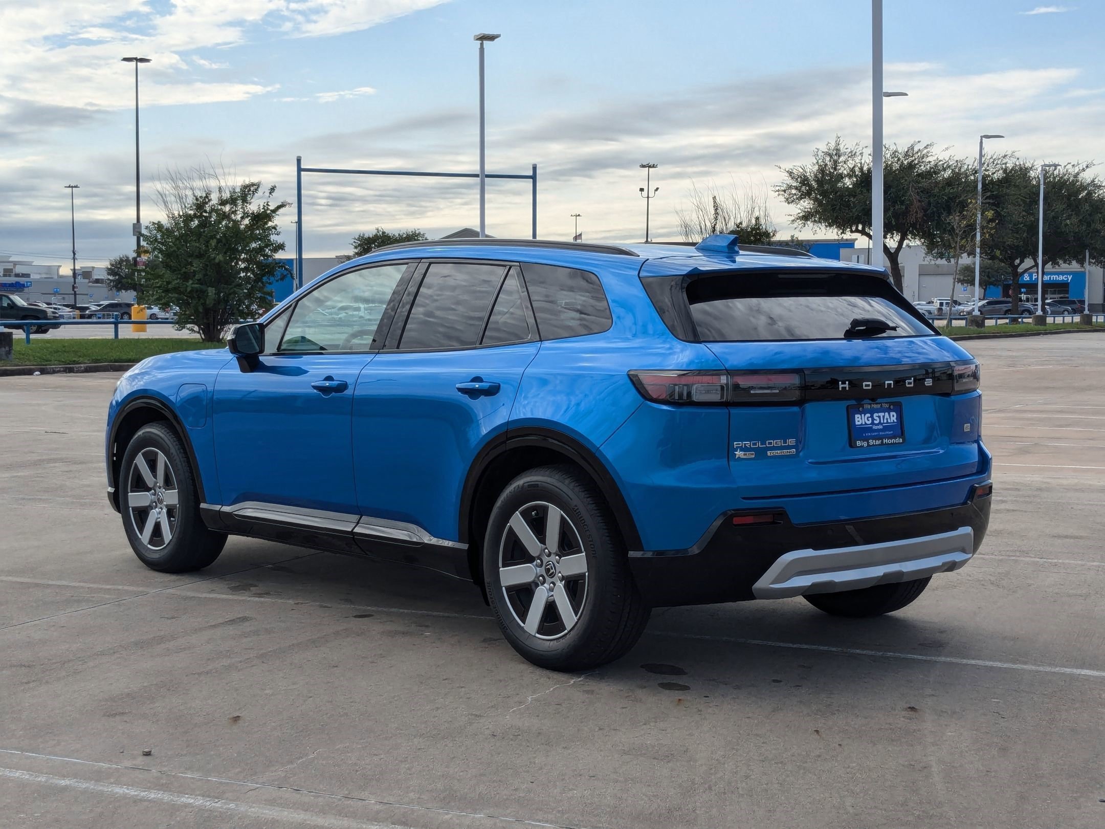 New 2026 Pacific Blue Metallic Honda Touring image 6