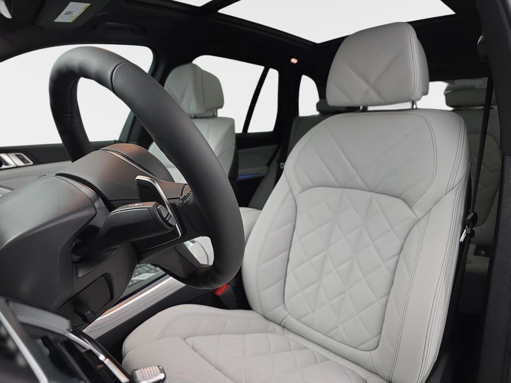 New 2026 Alpine White BMW xDrive50e image 15