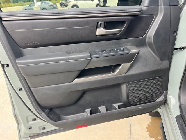 Used 2024  Toyota SR5 image 7