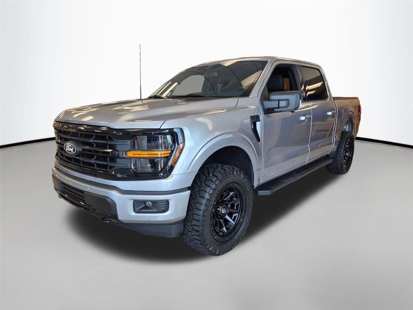 New 2026 Iconic Silver Metallic Ford XLT image 1