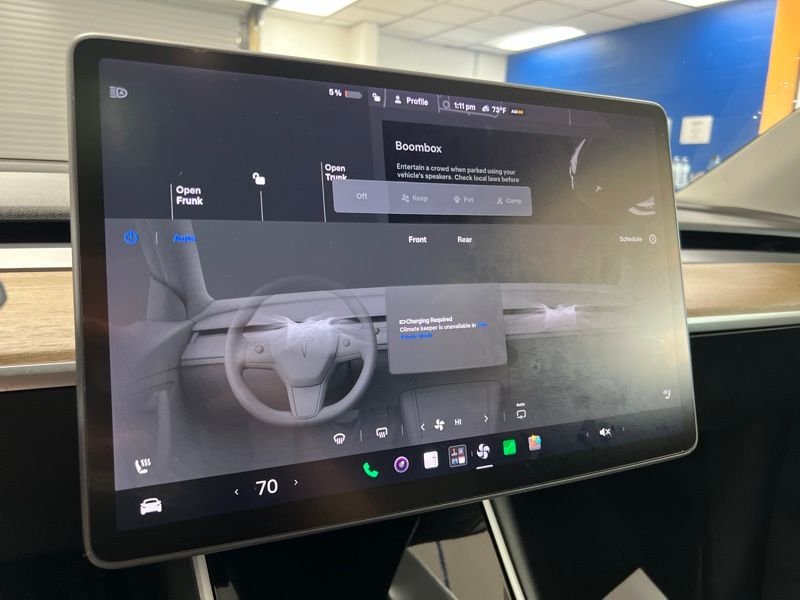 Used 2021 Red Tesla Long Range image 29
