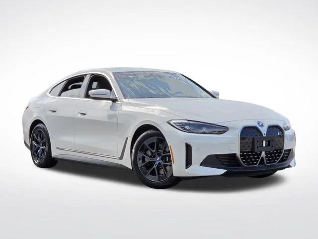 Used 2023 White BMW eDrive40 image 30