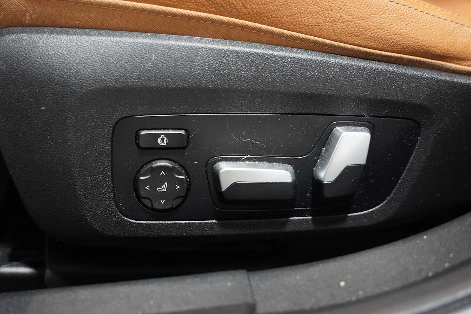 Used 2021 Mineral White Metallic BMW M340i image 13