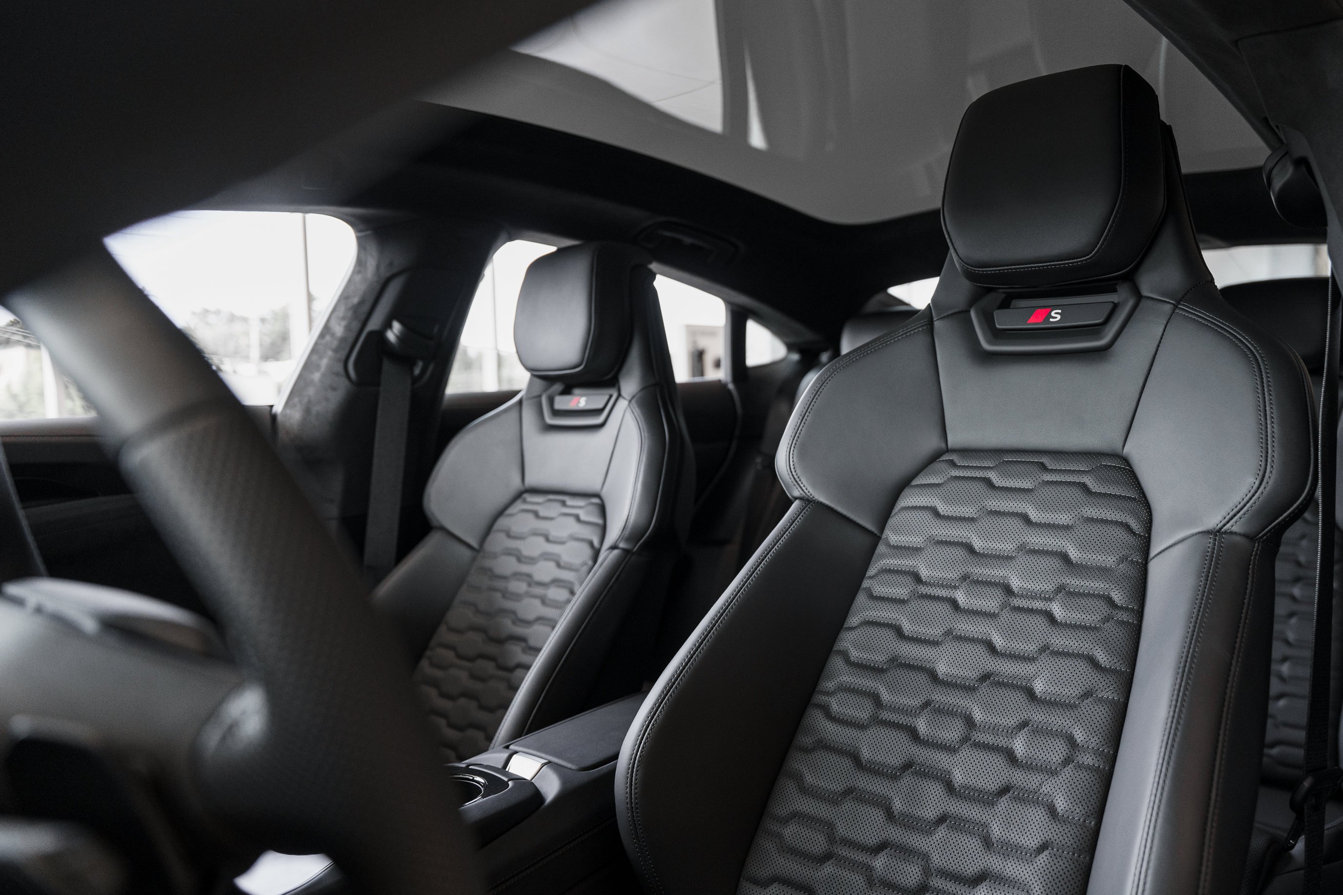 New 2026 Arkona White Audi Prestige image 18