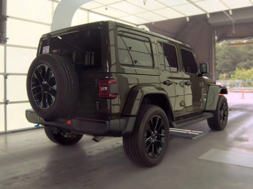 Used 2022 Green Jeep Unlimited Sahara 4xe image 2