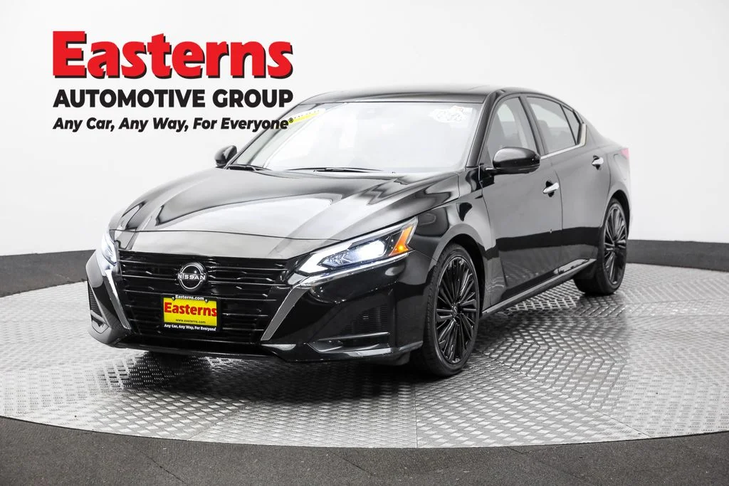 Used 2023 Black Nissan 2.5 SL image 1