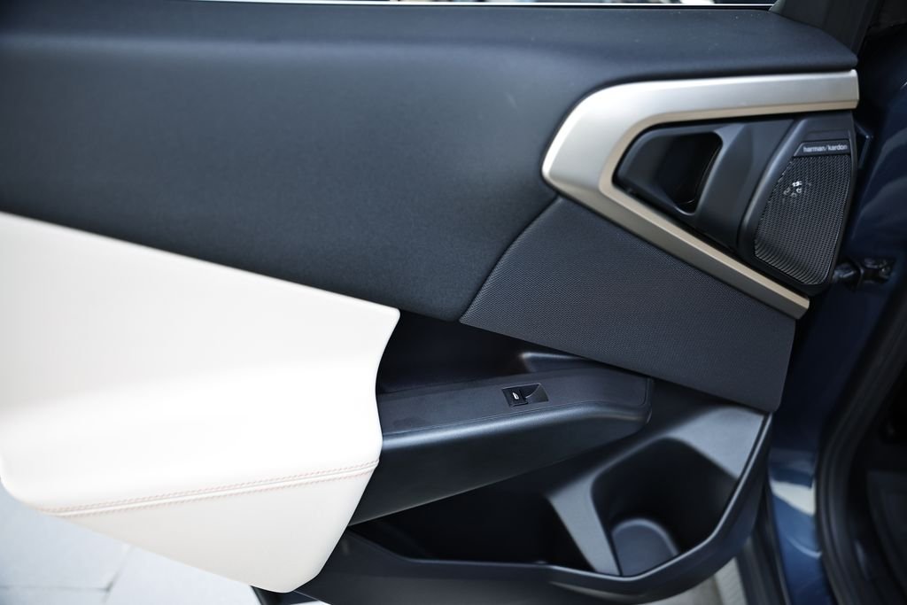 2025 BMW X3 30 - Photo 22