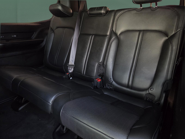 Used 2022 Silver Jeep Series III image 34
