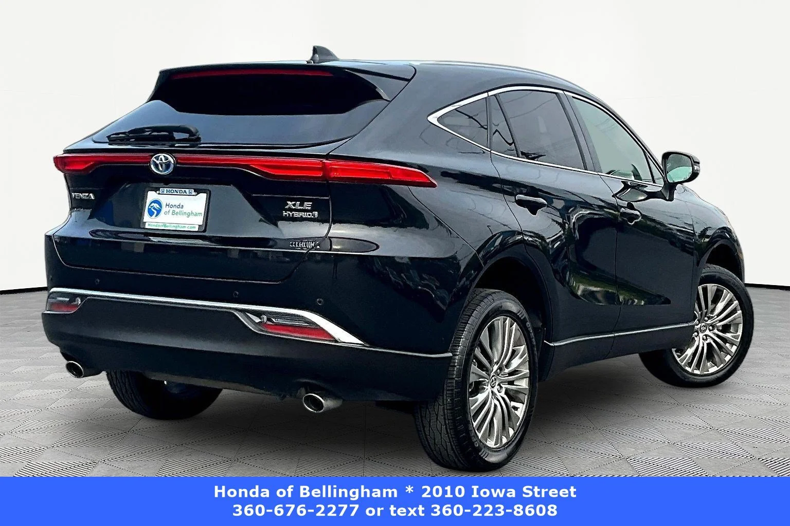 Used 2022 Celestial Black Toyota XLE image 6