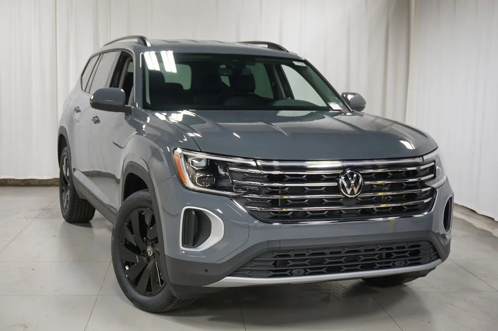 New 2026 Gray Volkswagen 2.0T SE w/Technology image 4