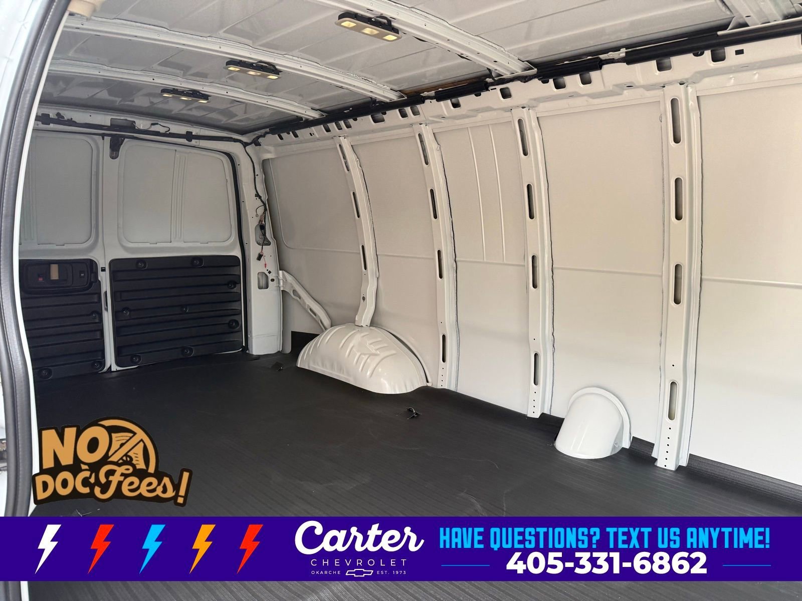 2025 Chevrolet Express Cargo Work Van - Photo 25