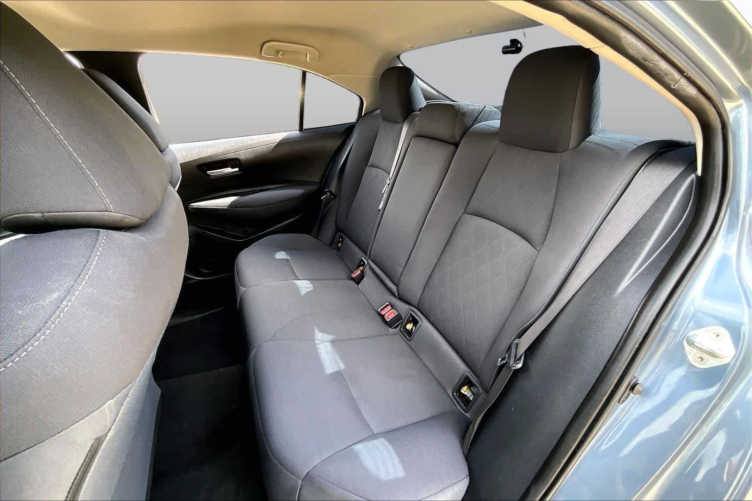 Used 2020 Celestite Toyota LE image 19
