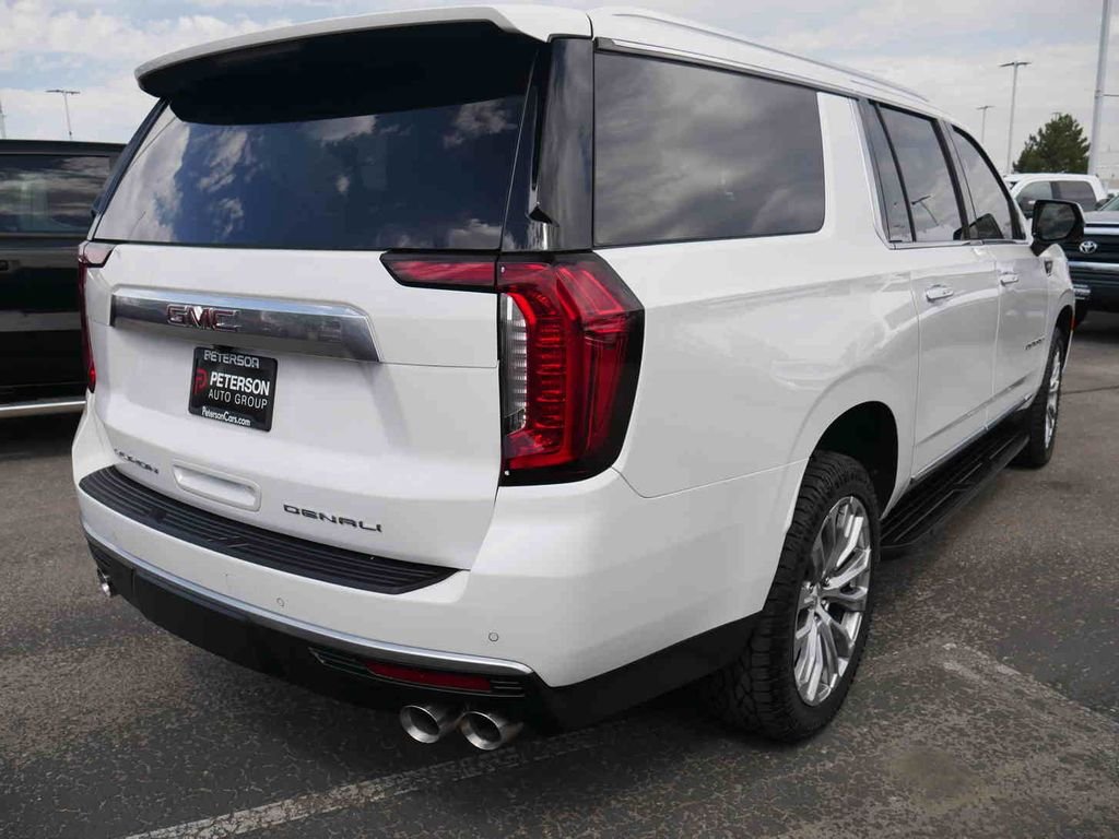 Used 2024  GMC Denali image 22