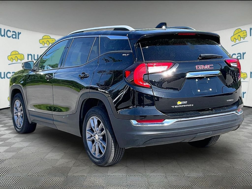 Used 2024 Black GMC SLT image 4