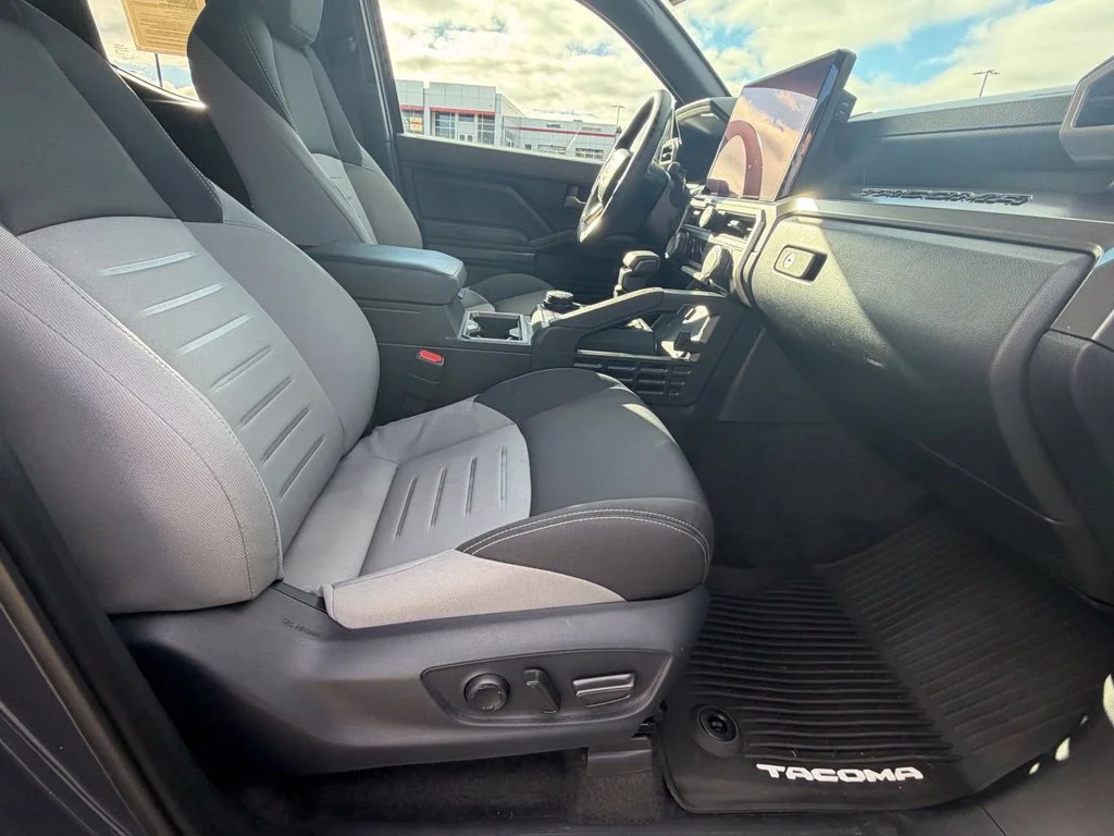 Used 2025  Toyota TRD Off-Road image 34