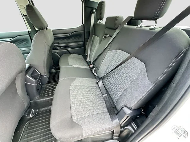 New 2026 Oxford White Ford XL image 16