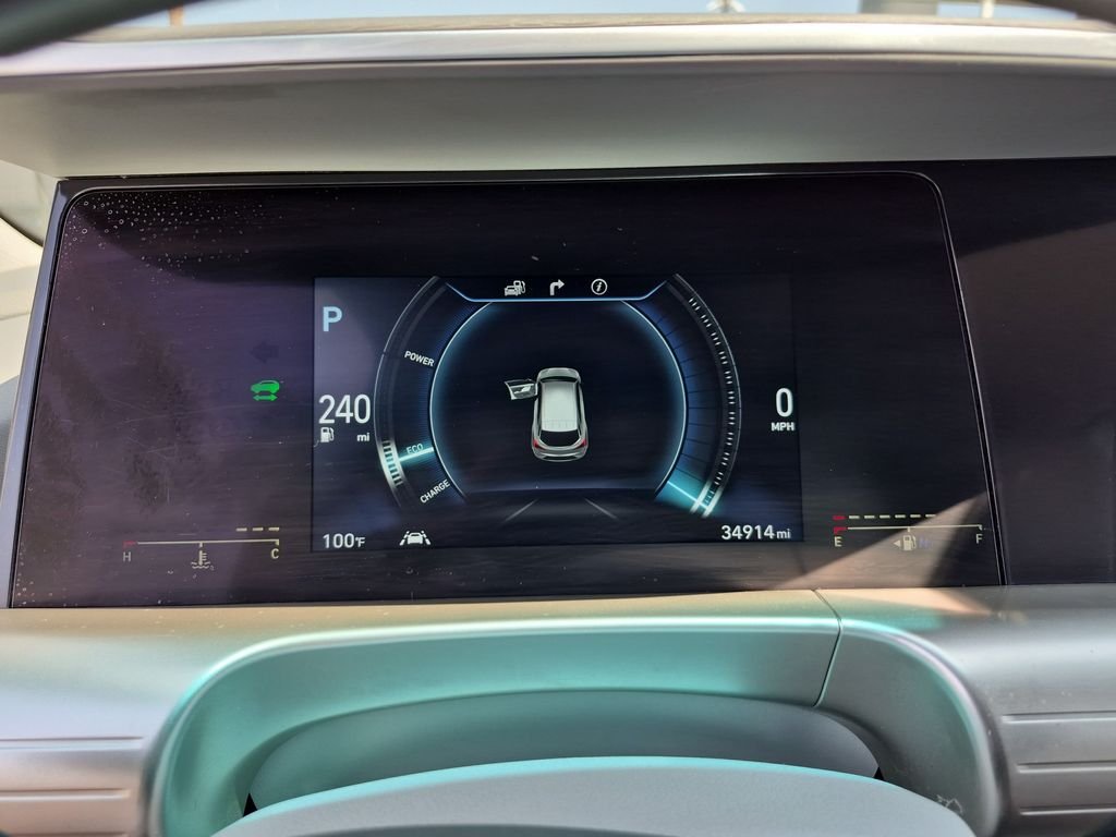 Used 2021 White Hyundai Blue image 20